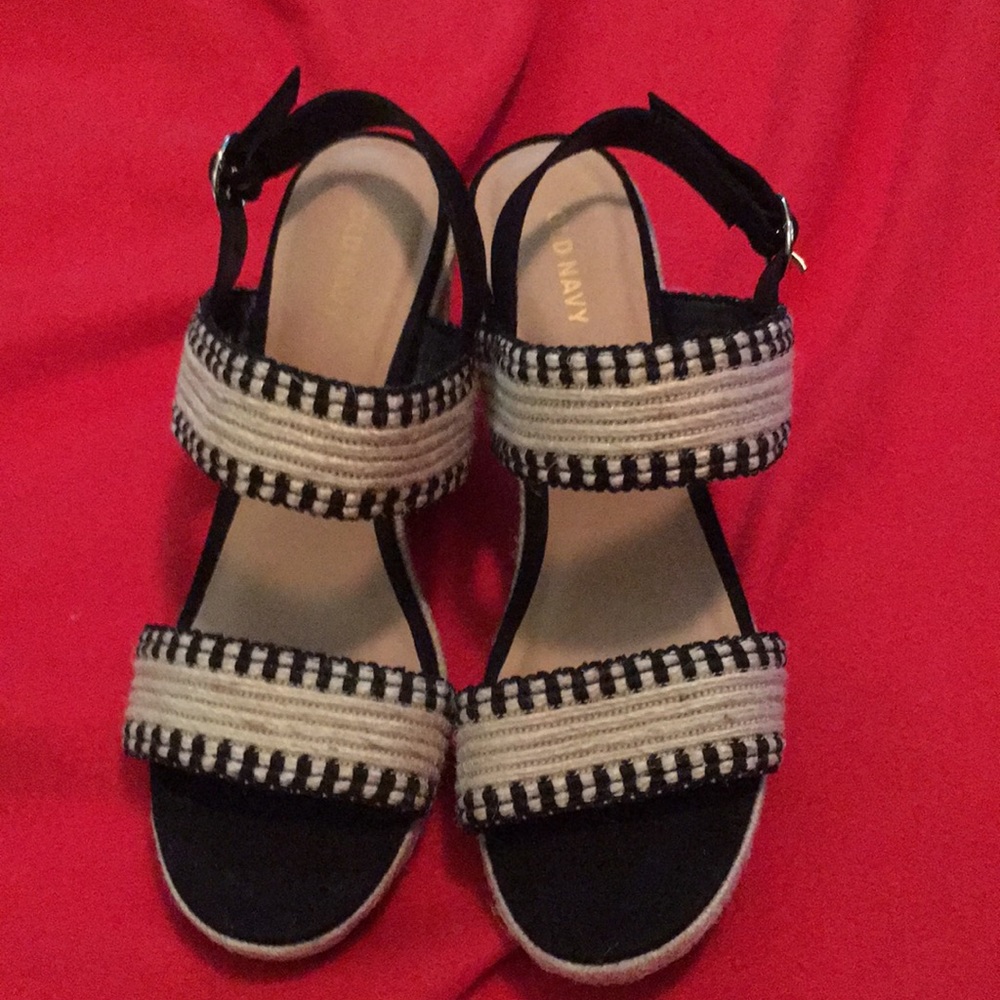 Old Navy Beige/Black Wedges (9)